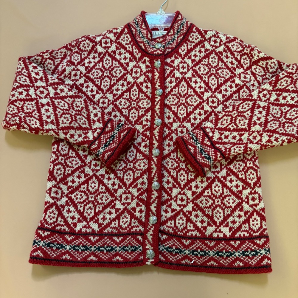 LL Bean Vintage Nordic Fair Isle Wool Cardigan Sweater Red Womens M USA Chalet